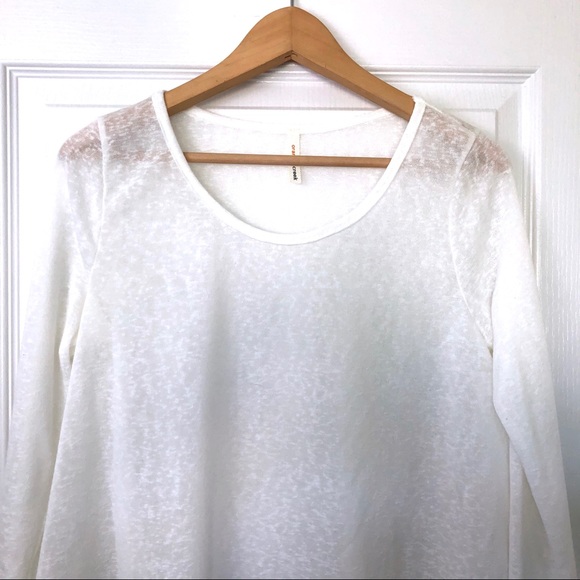 Orange Creek Plain White Long Sleeve Top Lace Back - Picture 2 of 7